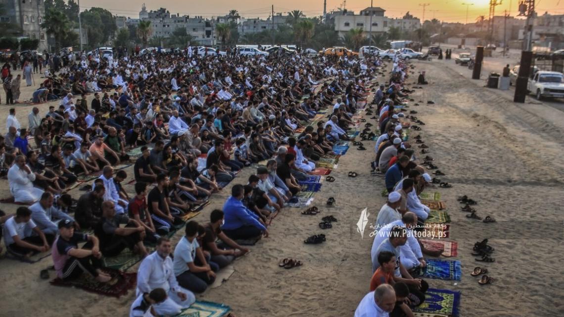 صلاة عيد الأضحى المبارك في مدينة خانيونس جنوب قطاع غزة
