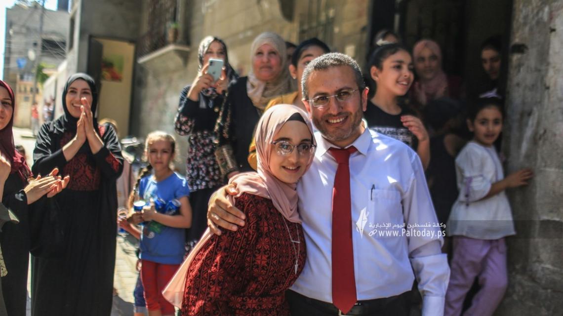 وكالة فلسطين اليوم فى ضيافة الأولى على مستوى الوطن الطالبة لمى زقوت من مدينة خانيونس