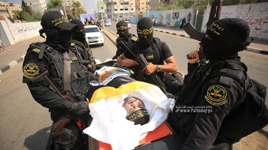 بالصور:"سرايا القدس" تُشيع القائد "أبو جهاد السمك" نائب عضو المجلس العسكري، ومسؤول الإعلام الحربي بالمنطقة الشمالية.