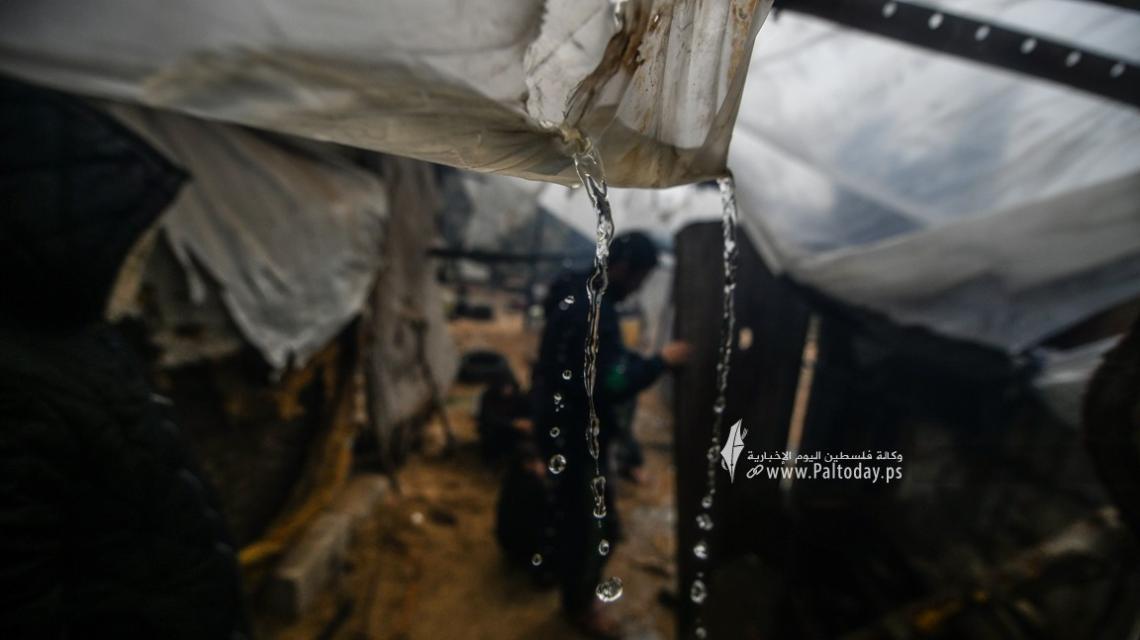 عائلات بغزة تعيش ظروفا صعبة في ظل البرد القارس