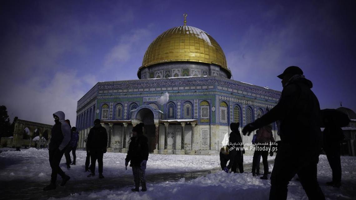 بالصور: القدس تكتسي بالثوب الأبيض‎‎.