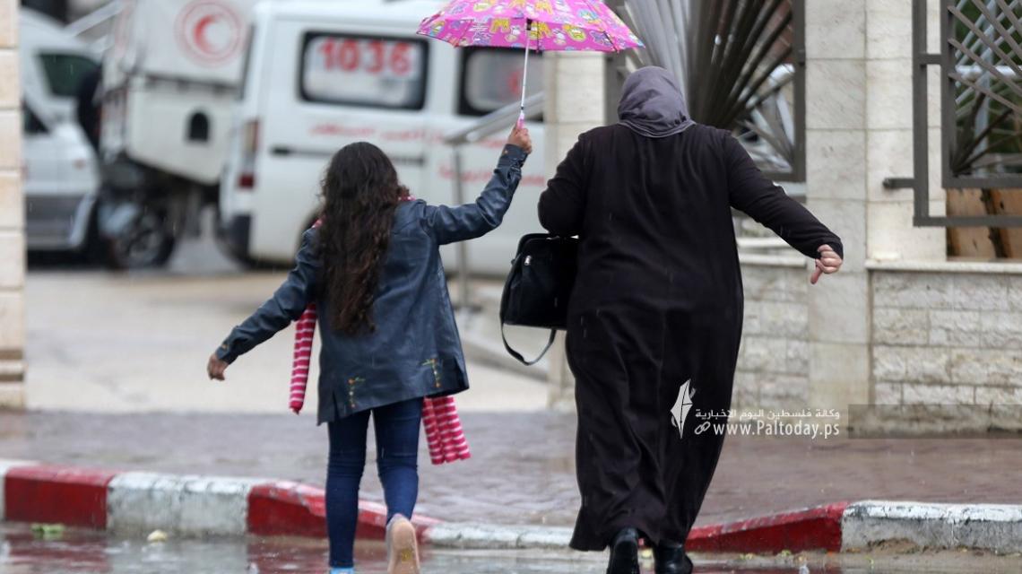 بالصور: أجواء المنخفض الجوي على قطاع غزة اليوم