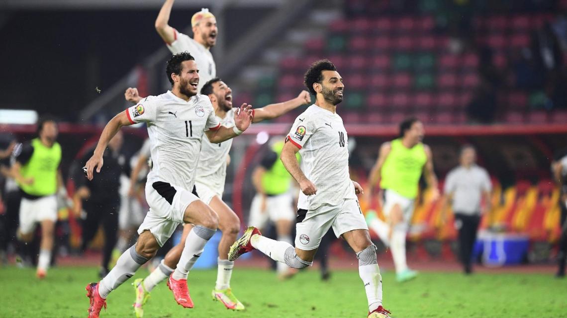 من فرحة المنتخب المصري بالتأهل للنهائي ..