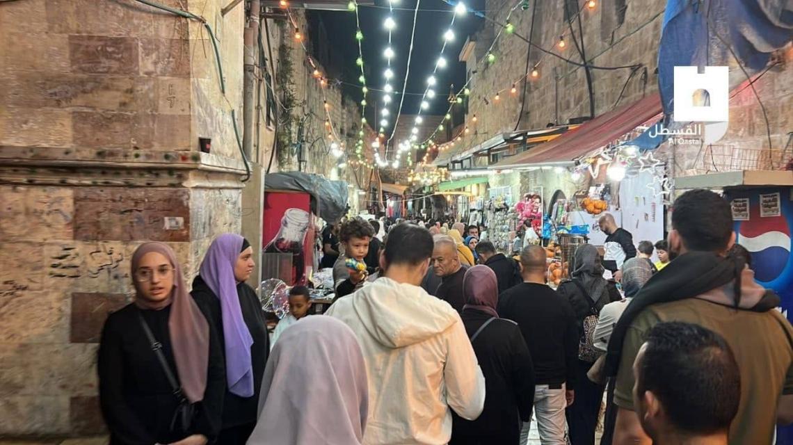 أجواء حيوية في البلدة القديمة بالقدس الليلة