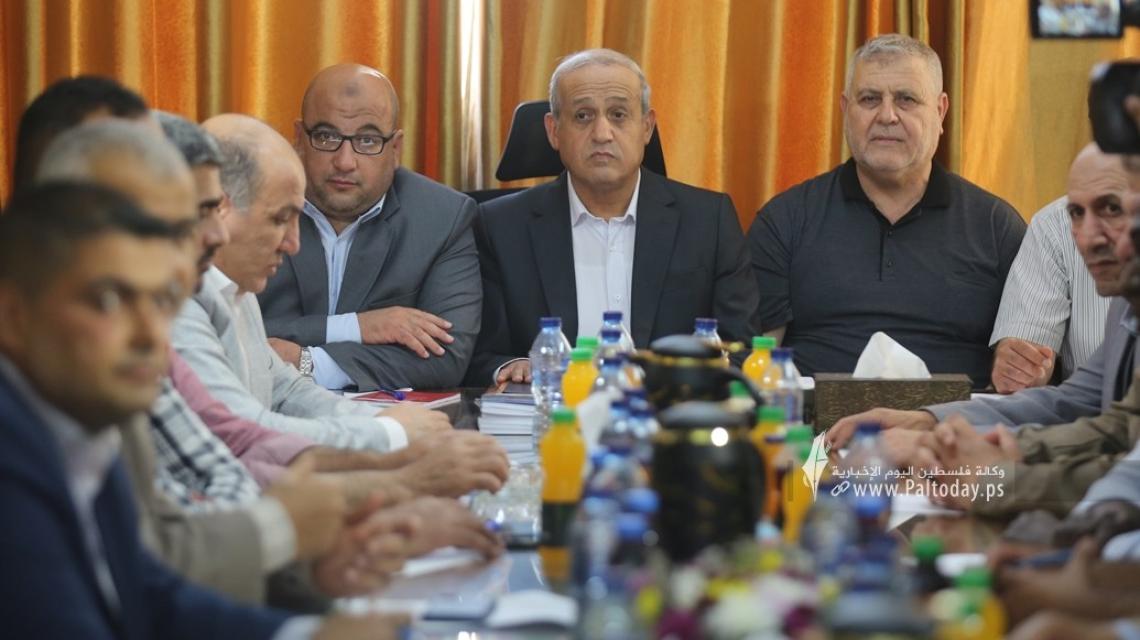 بالصور: الفصائل الفلسطينية في غزة تقعد مؤتمر صحفي  عقب اجتماعها في مكتب الجبهة الشعبية لمناقشة مسيرة الأعلام المقرر تنظيمها الأسبوع المقبل