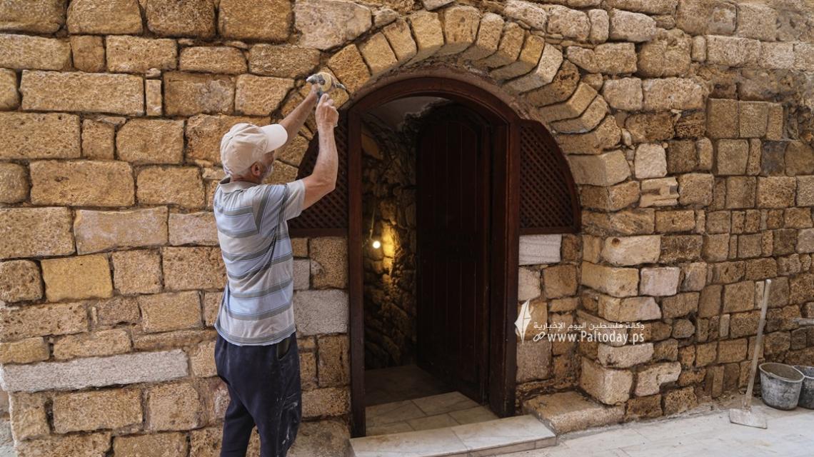 بالصور : إعادة ترميم حمام السمرة الأثري في البلدة القديمة بمدينة غزة