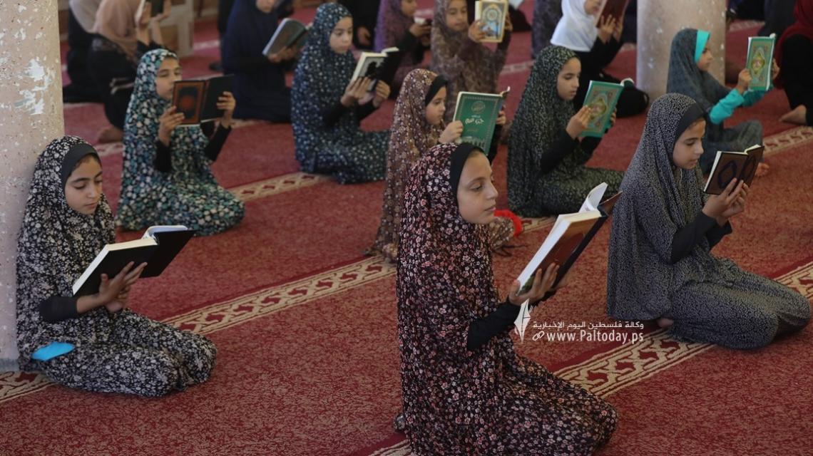 بالصور: أجواء المخيمات القرآنية الصيفية "عزم الصادقين" التي تنظمها دعوية الجهاد في غزة