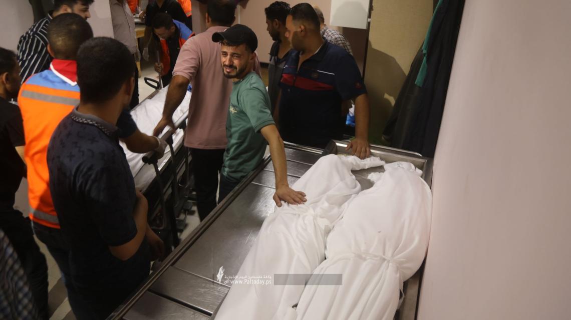 صور شهداء بمستشفى الاندونيسى شمال القطاع على اثر قصف الاحتلال لمنازل المواطنين