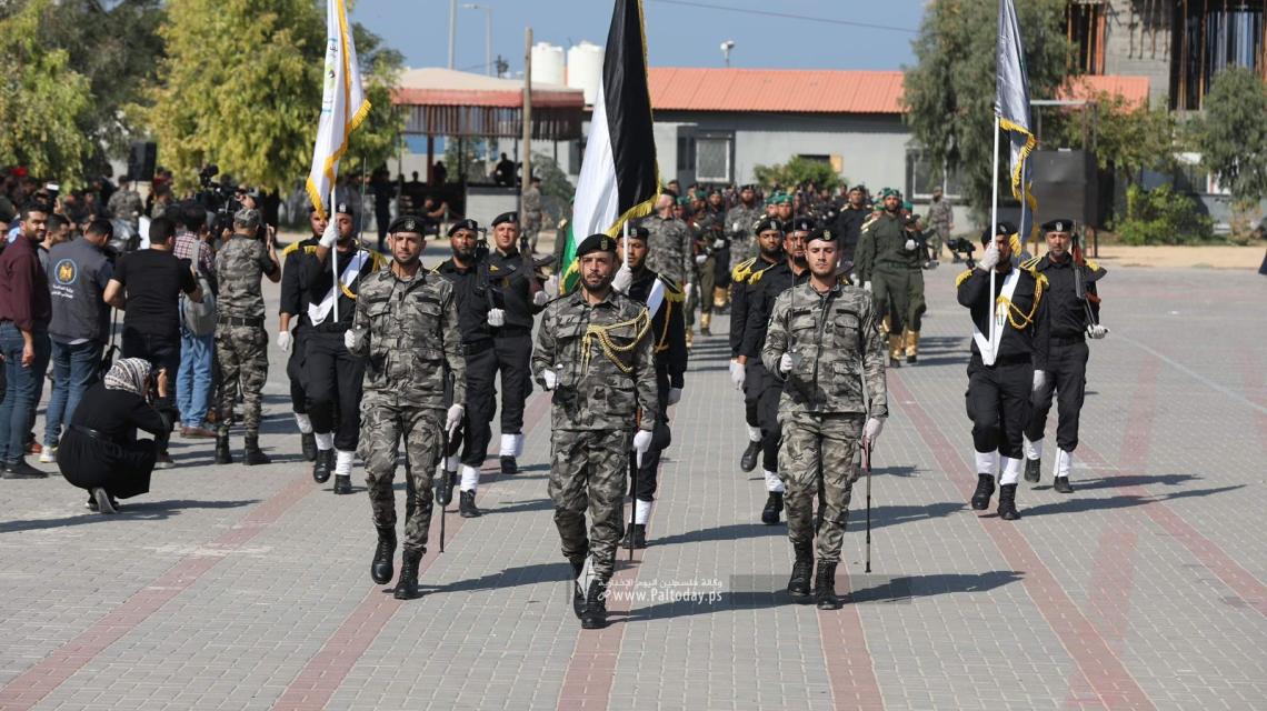 بالصور: حفل تخريج دورات صف الضباط وقادة المجموعات والضباط النساء بوزارة الداخلية والأمن الوطني بغزة