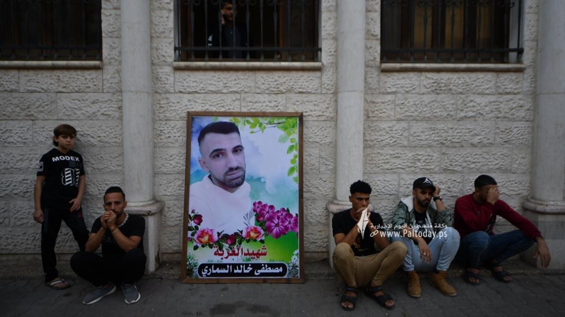 بالصور: تشييع جثماني شهيدي لقمة العيش (خالد شراب ومصطفى السماري) بعد وصول جثمانهما من اليونان