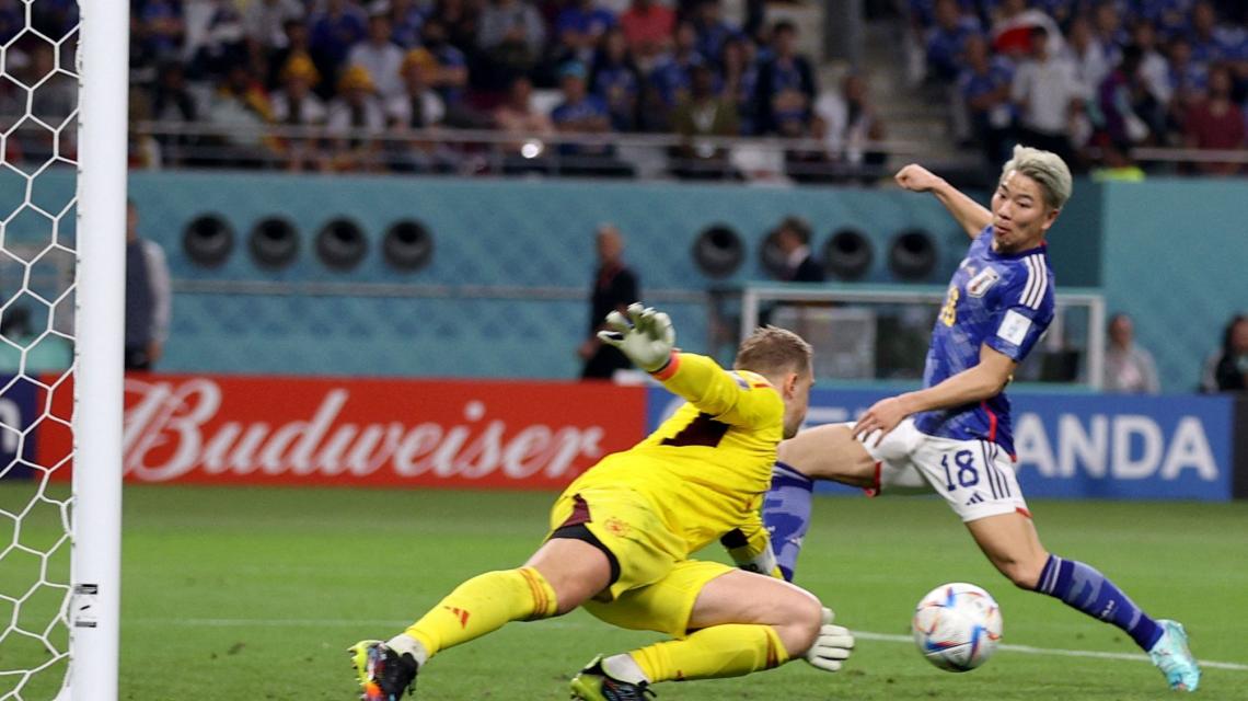 بالصور:  اليابان تحقق المفاجأة وتهزم ألمانيا بهدفين مقابل هدف ضمن مباريات كأس العالم قطر 2022.