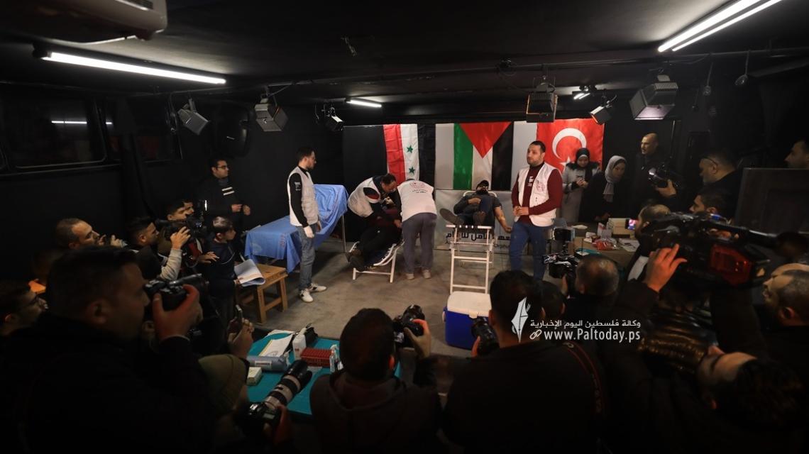 بالصور :غزة.. حملة لـالتبرع بالدم تضامنا مع تركيا وسوريا