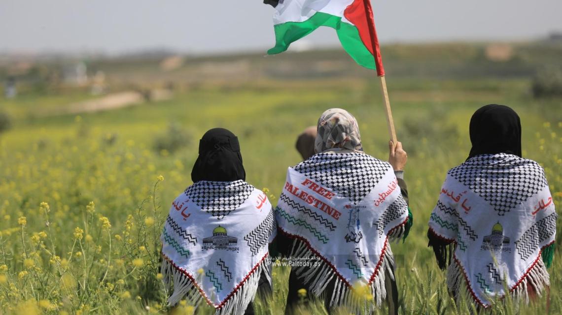 بالصور: مهرجان جماهيري إحياءً لذكرى يوم الأرض شرق مدينة غزة