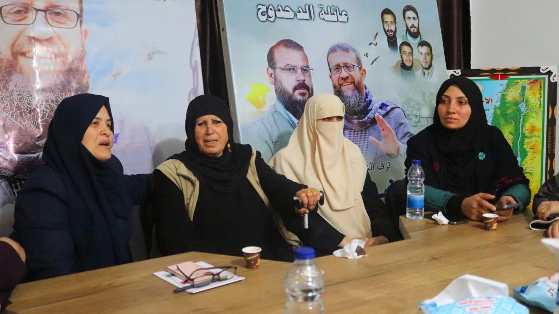 الإطار النسوي للجهاد بغزة يستقبل التعازي باستشهاد الأسير القائد الشيخ خضر عدنان