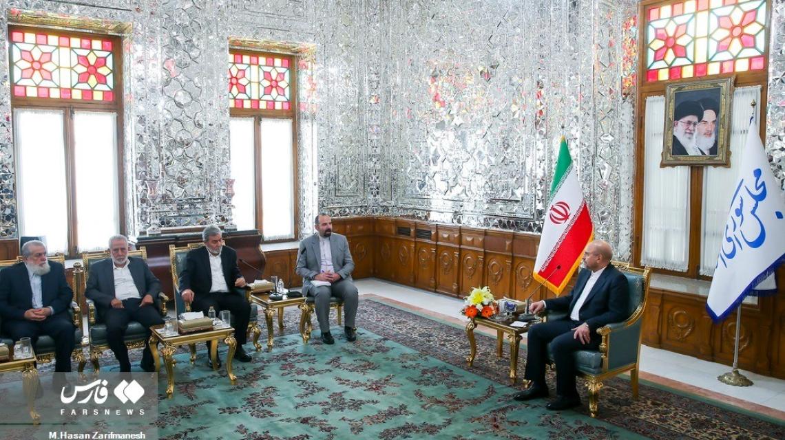 بالصور : وفد حركة الجهاد الإسلامي برئاسة القائد النخالة يلتقي رئيس البرلمان الإيراني