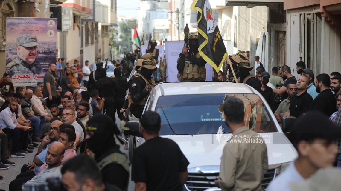 بالصور : سرايا القدس لواء غزة  تنظم عرضاً عسكرياً بذكرى معركةوحدة الساحات
