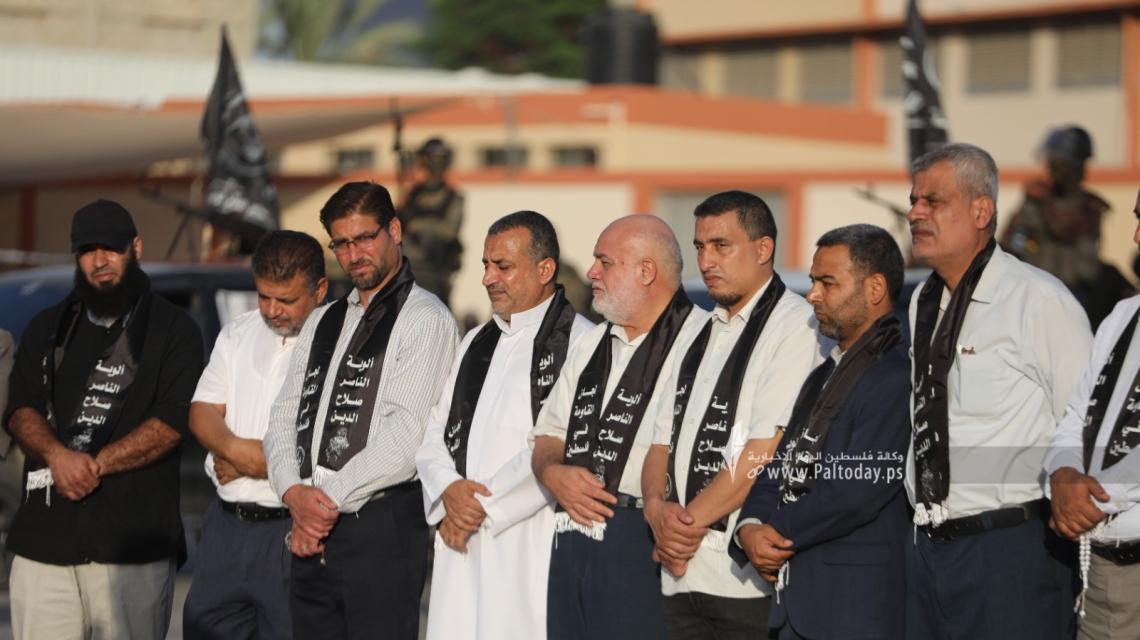 بالصور : وقفة وطنية في ذكري انتفاضة الأقصى وانطلاقة لجان المقاومة في مدينة خانيونس جنوب القطاع