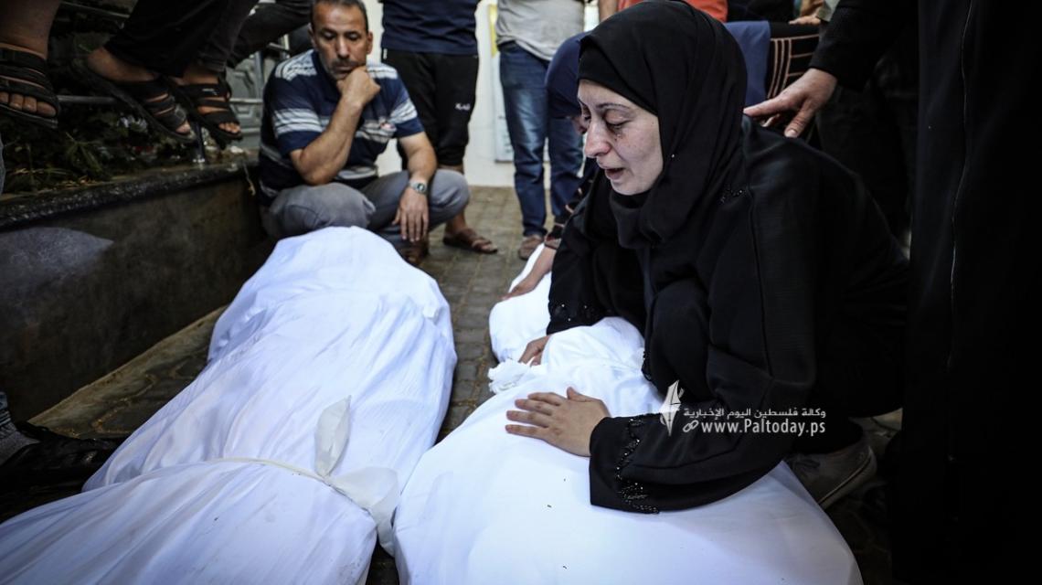 بالصور : وسط حالة من الحزن تشييع جثامين شهداء العدوان المتواصل على مدينة غزة