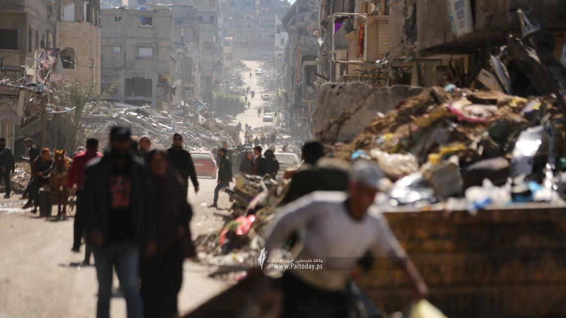 صور من الحياة اليومية في مخيم جباليا فى ظل استمرار الحرب على قطاع غزة