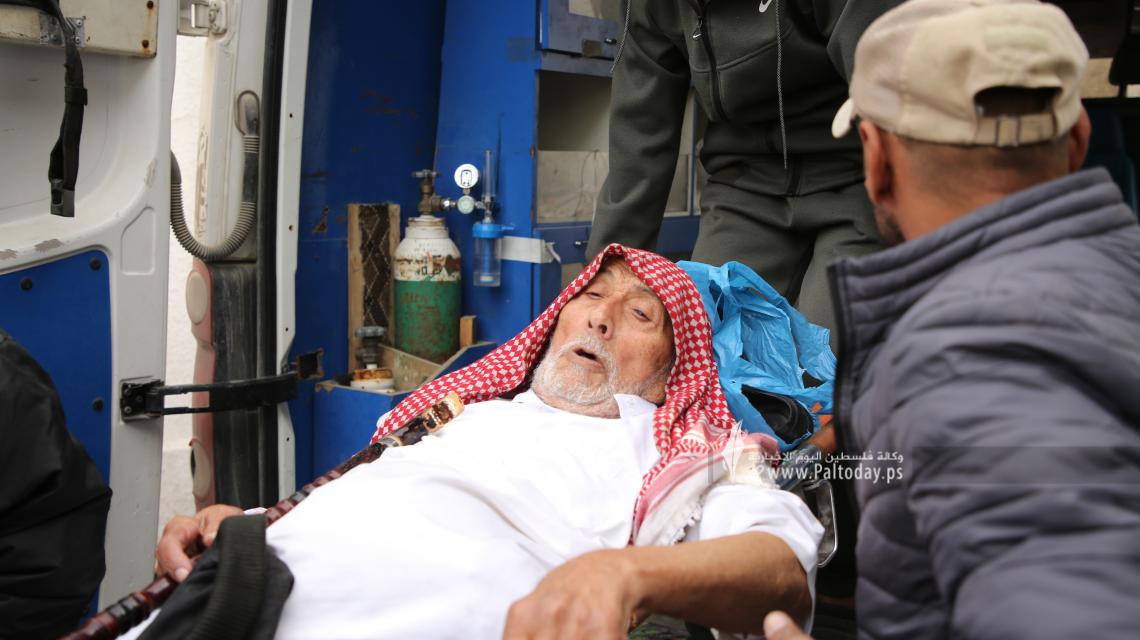 بالصور: وصول إصابات إلى المشفى "المعمداني" شمال مدينة غزة