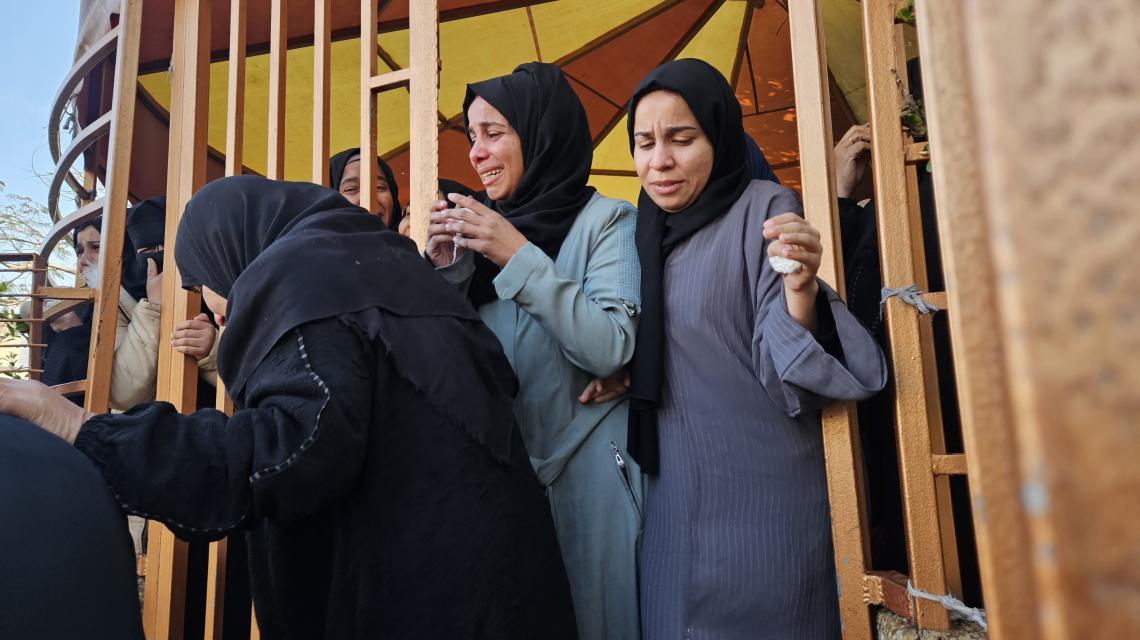 وداع 4 شهداء ارتقوا جراء قصف "إسرائيلي" على مدينة خان يونس جنوب قطاع غزة