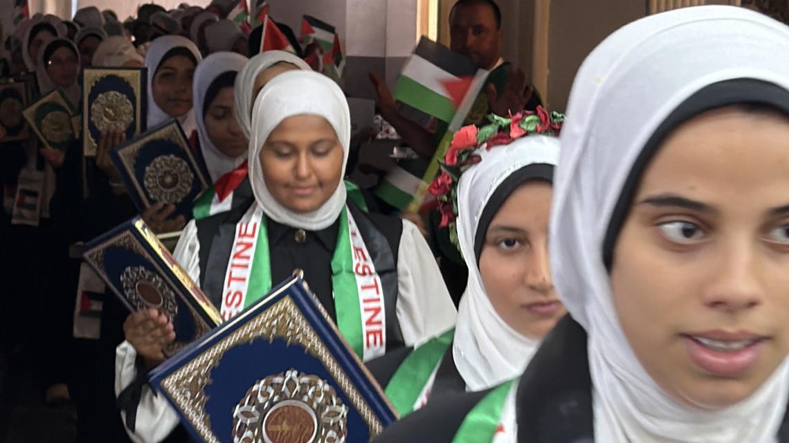 85 حافظًا للقرآن الكريم يُتوَّجون ضمن فوج «جيل الوحي القرآني» في غزة