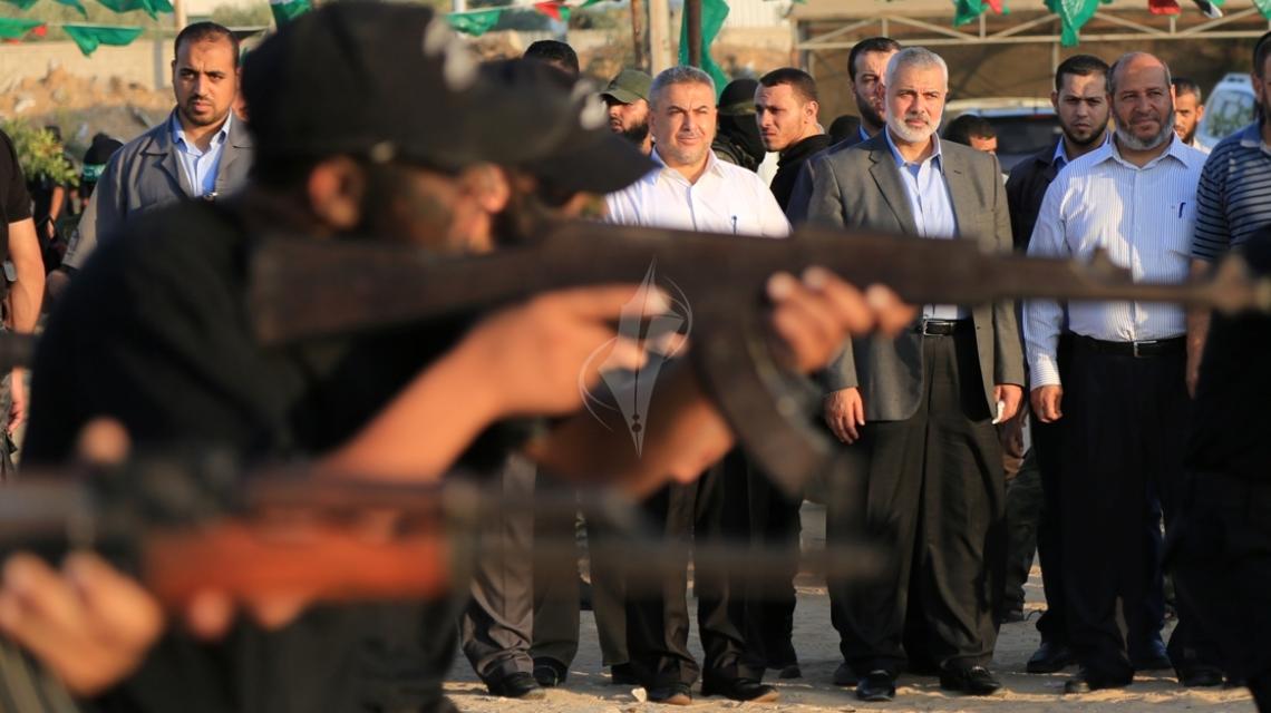 بالصور:هنية وقيادات حماس في زيارة لمخيمات طلائع التحرير التي تنظمها القسام