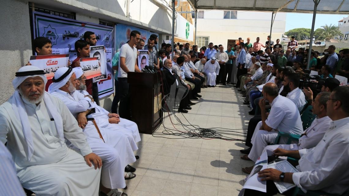 بالصور:وقفة لأهالي المختطفين في سيناء أمام المجلس التشريعي