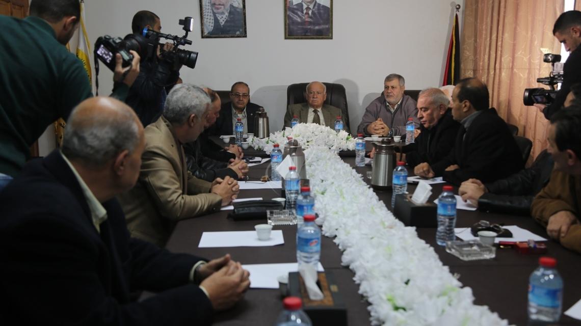 بالصور:بالصور اجتماع الفصائل الفلسطينية بمكتب زكريا الاغا بغزة