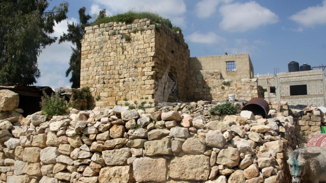 بالصور..‫قرية عين كينيا شمال غرب مدينة رام الله ما زالت تحتفظ في المباني الأثرية
