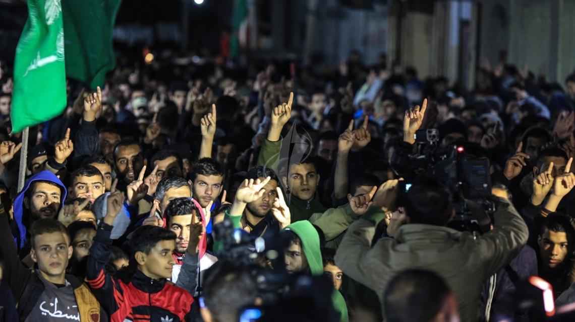 بالصور:"حماس" تنظم مسيرة نصرة للقدس ورفضاً للقرارات الأمريكية شمال القطاع