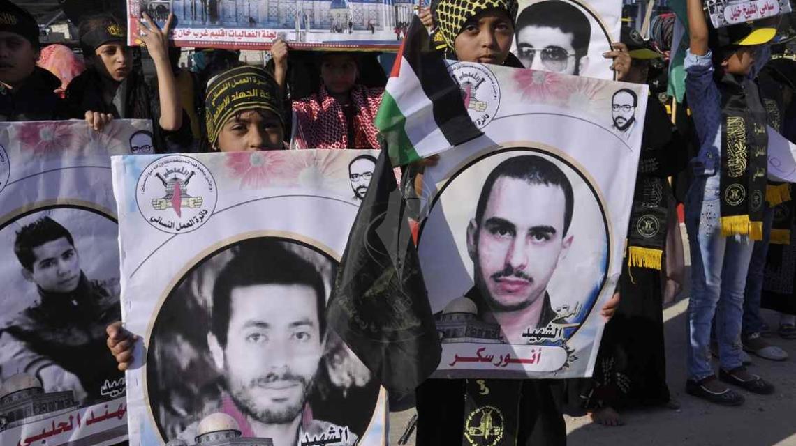 بالصور:دائرة العمل النسائي التابعة لحركة الجهاد الاسلامي بخانيونس تنظم وقفة تضامنية مع القدس