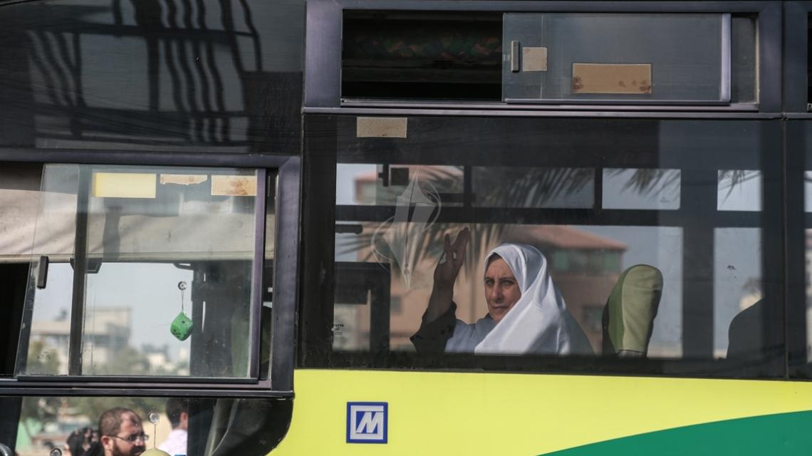 بالصور:حجاج بيت الله الحرام يغادرون قطاع غزة لأداء مناسك الحج