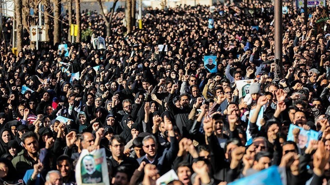 مظاهرات حاشدة في ارجاء الجمهورية الاسلامية تنديداً باغتيال الجنرال قاسم سليماني 