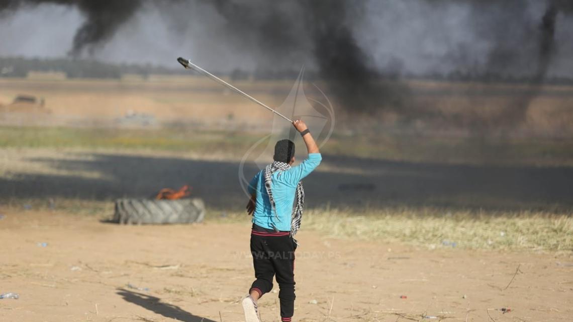 استمرار المواجهات على حدود خانيونس جنوب القطاع في اليوم الثالث لمسيرة العودة