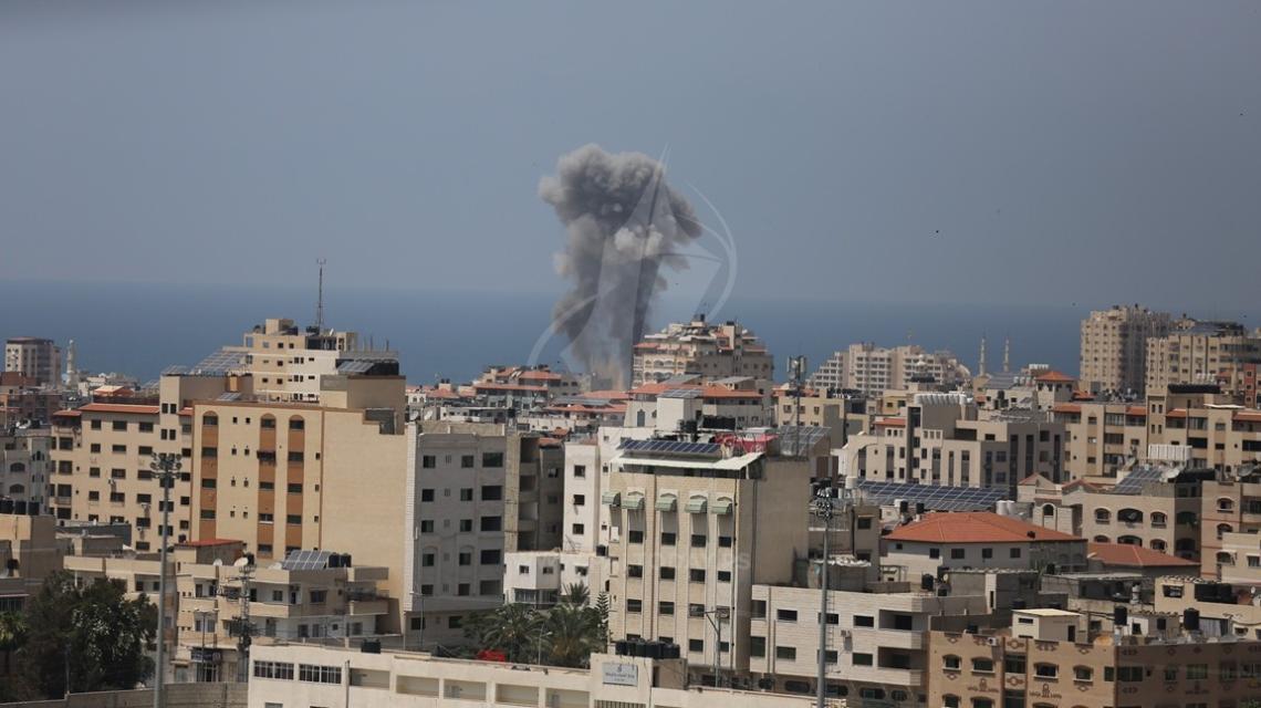 طائرات الاحتلال تشن غارات على مواقع تابعة للمقاومة الفلسطينية في قطاع غزة