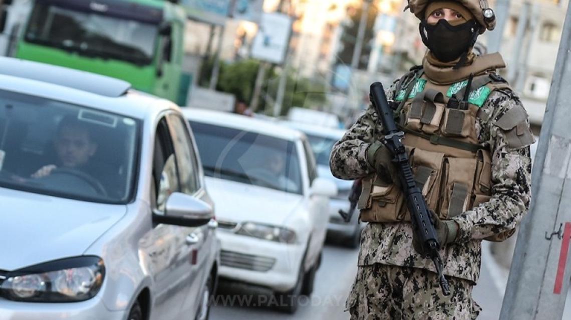 عناصر من كتائب القسام ينتشرون في شوارع غزة في مناورة عسكرية