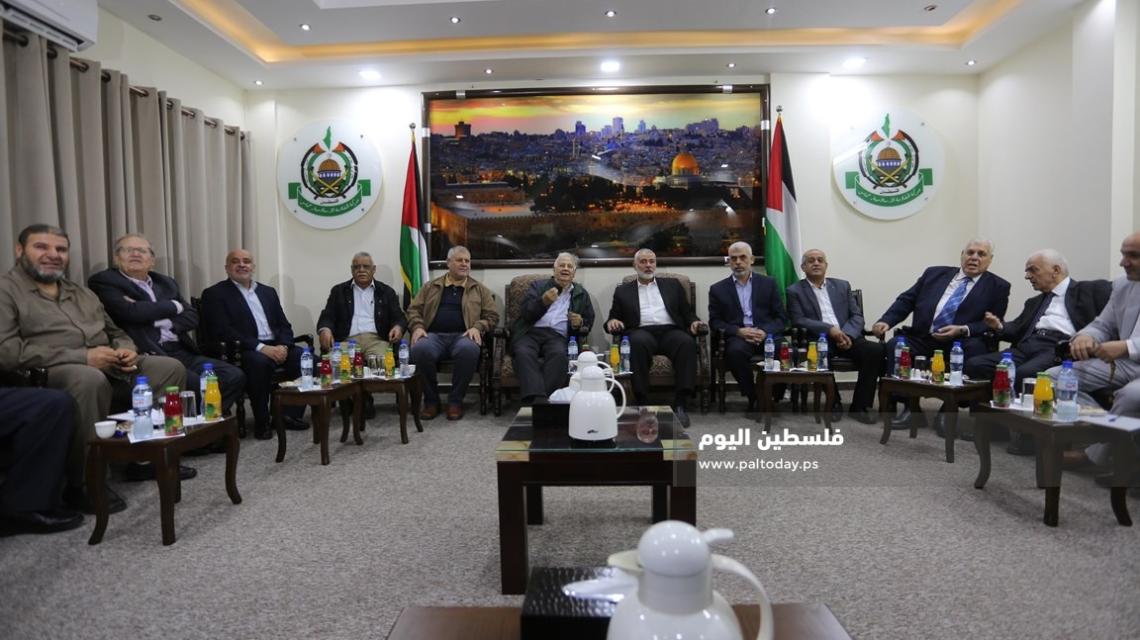  لجنة الانتخابات تلتقي حماس والفصائل بغزة