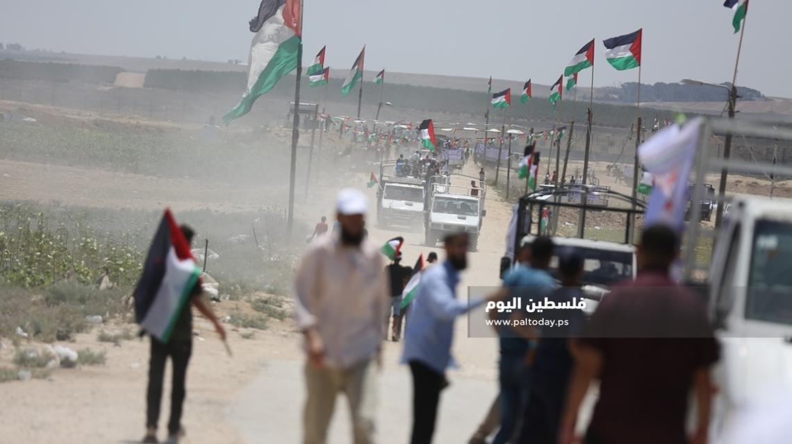  مسير للشاحنات يتوجه لمخيم ملكة شرق غزة رفضاً للحصار