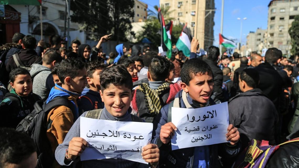 وقفة في غزة دعماً لحقوق اللاجئين ورفضاً لقرار التوطين