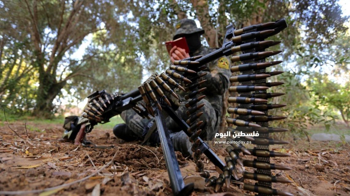 مقاتلون من سرايا القدس يرابطون عند حدود قطاع غزة خلال شهر رمضان المبارك 