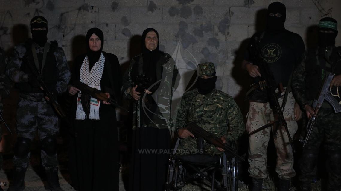 عائلة الشهيد خالد الزق تزور مرابطي المقاومة شرق غزة