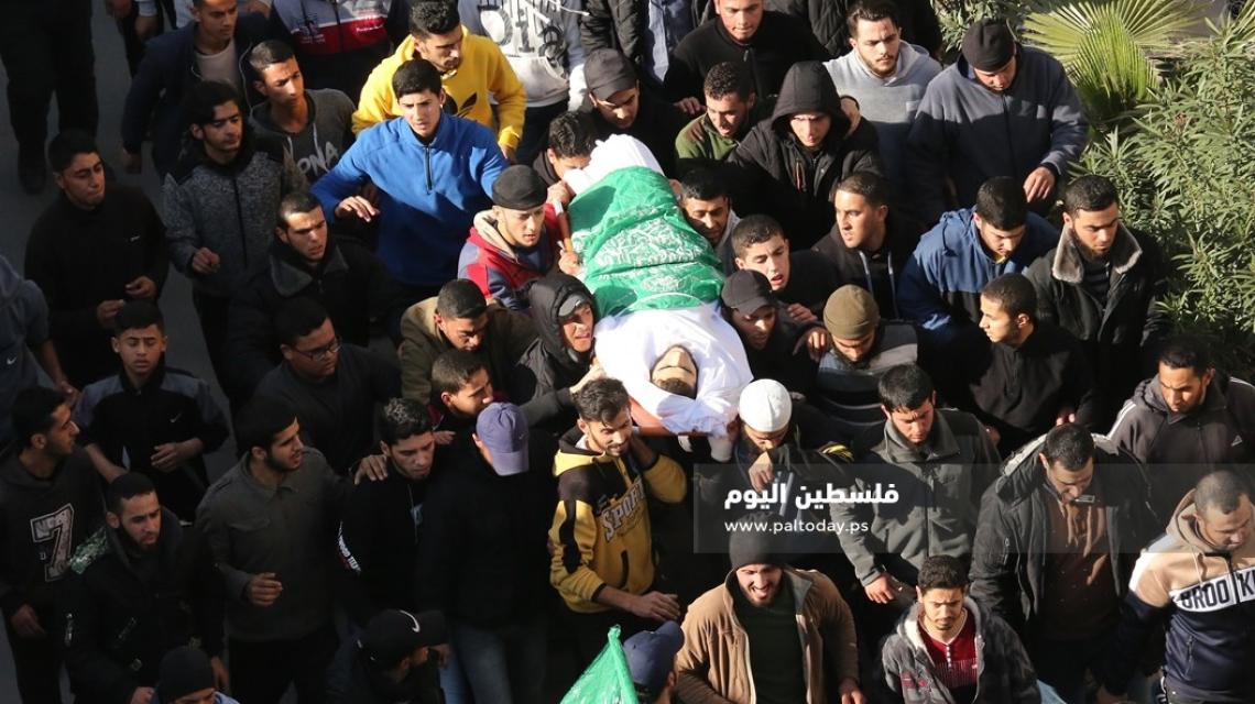 جنازة الشهيد إبراهيم خليل الشنتف من الشيخ رضوان الذي ارتقى جراء حادث عرضي في أحد انفاق المقاومة