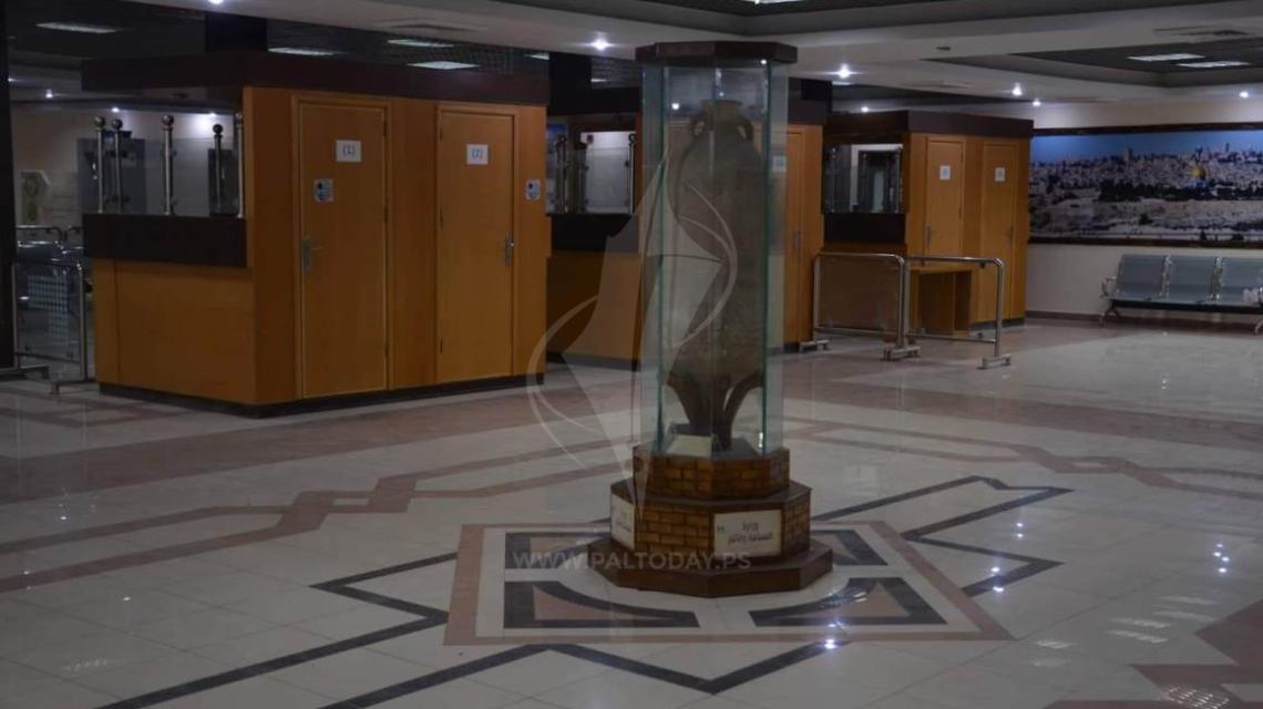 انسحاب موظفي السلطة من معبر رفح والعمل جاري في معبر كرم أبو سالم