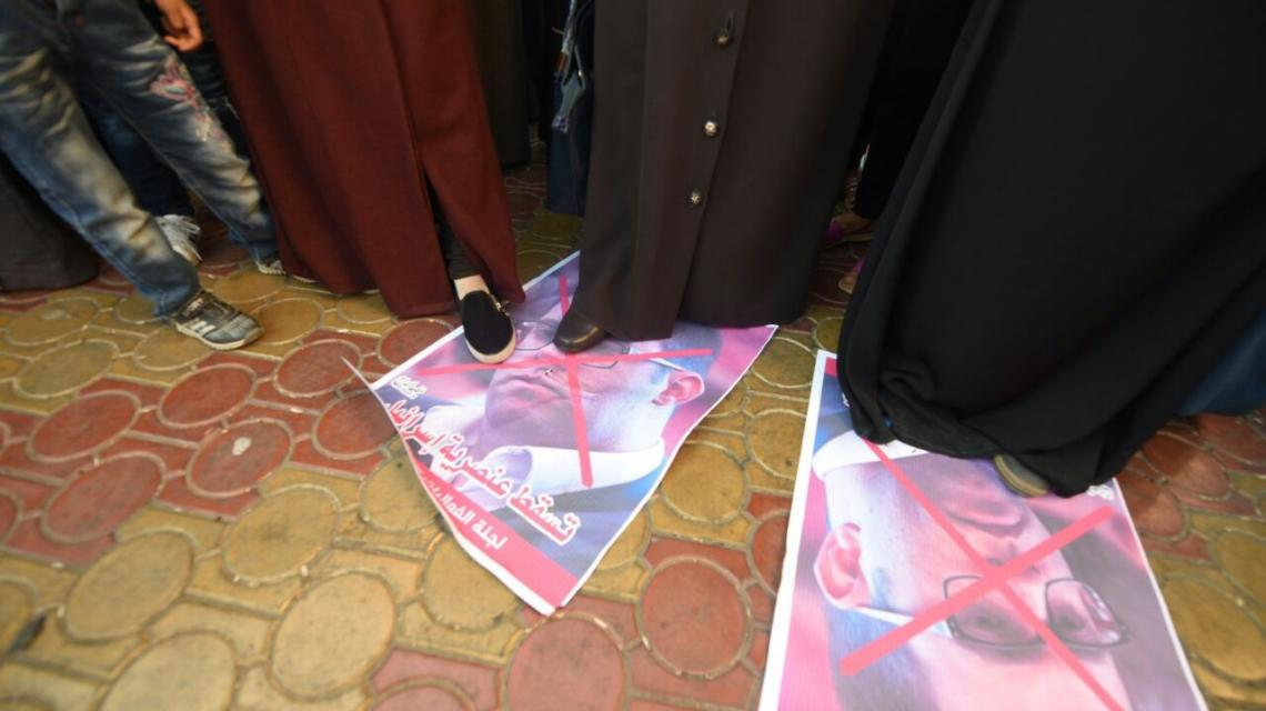 بالصور:وقفة لدائرة العمل النسائي برفح دعما واسنادا لعوائل الاسرى