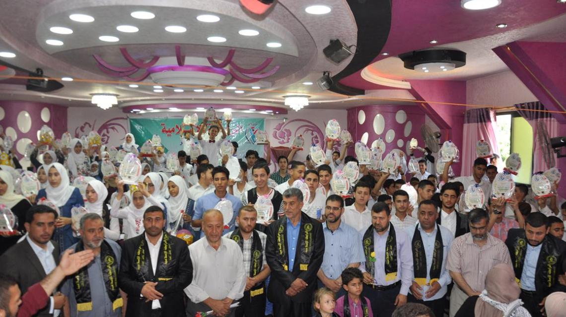بالصور:الرابطة الاسلامية تكريم الطلبة المتفوقين بمحافظة الشمال