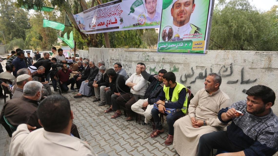 عائلة البطش تفتح بيت عزاء للشهيد العالم د. فادي البطش في جباليا شمال القطاع
