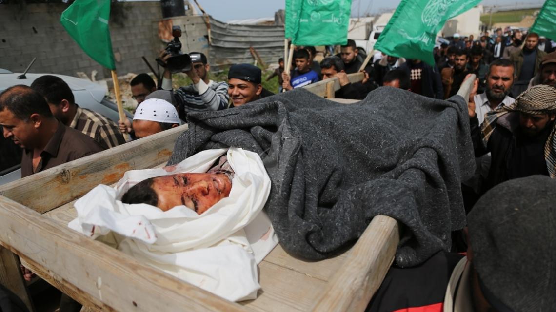 بالصور :جنازة الشهيد الطفل ياسين ابو خوصة فى شمال قطاع غزة