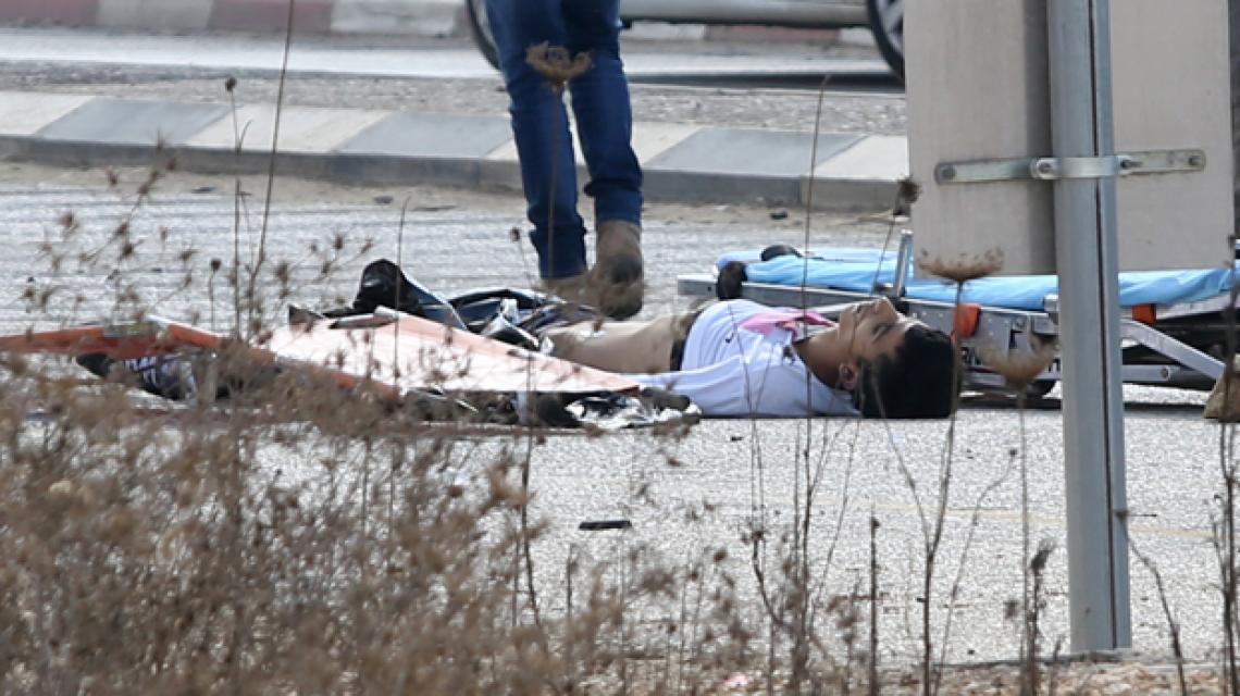بالصور: استشهاد الشاب قاسم سباعنة (20 عام) برصاص جنود الاحتلال على حاجز زعترة جنوب نابلس.