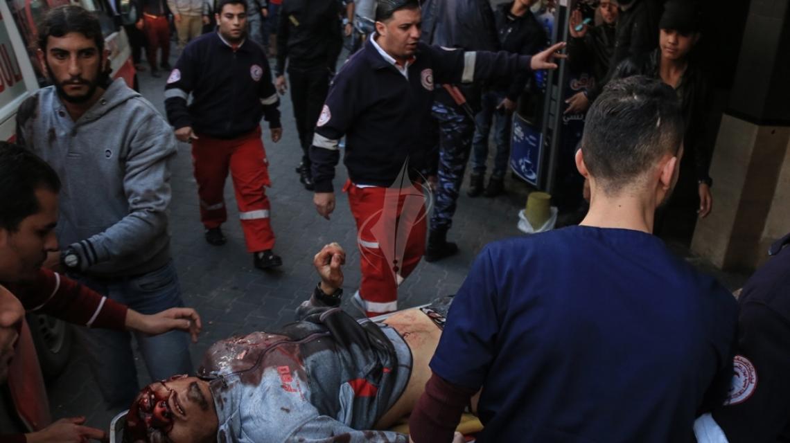 بالصور : شهداء وجرحى في المواجهات  مع قوات الاحتلال شرق مدينة غزة  في جمعة الغضب
